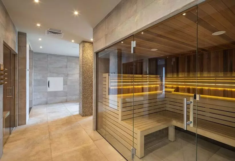 Van Der Valk Hotel Duiven Near Arnhem A12