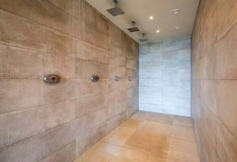 Van Der Valk Hotel Duiven Near Arnhem A12