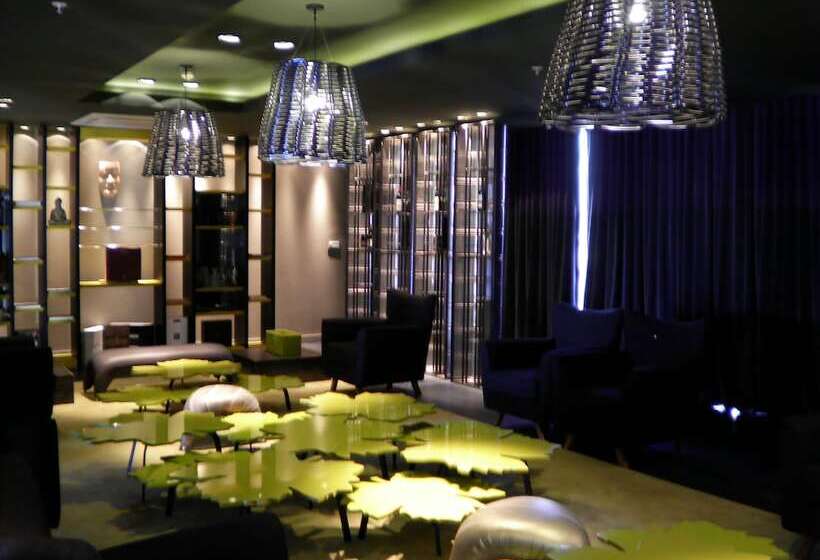 בית מלון כפרי Esplendor By Wyndham Mendoza