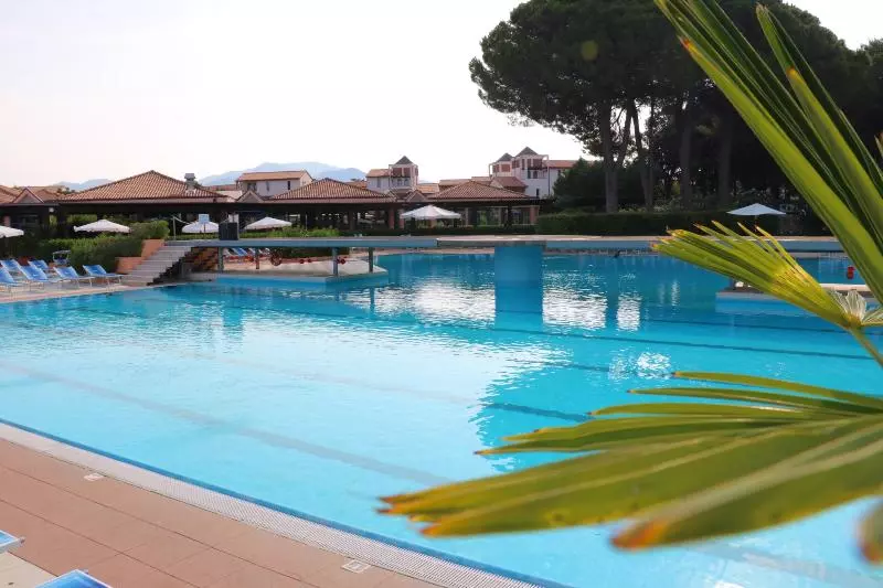 Отель Garden Toscana Resort