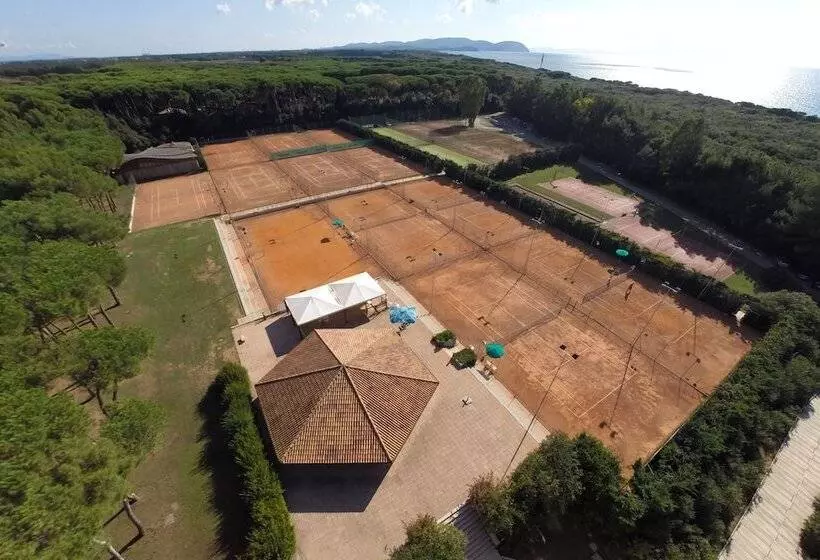 Отель Garden Toscana Resort