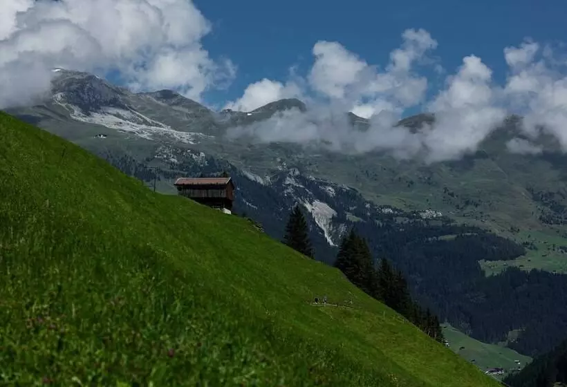 ホテル Höhlenstein