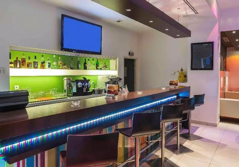 هتل Ibis Oran Les Falaises