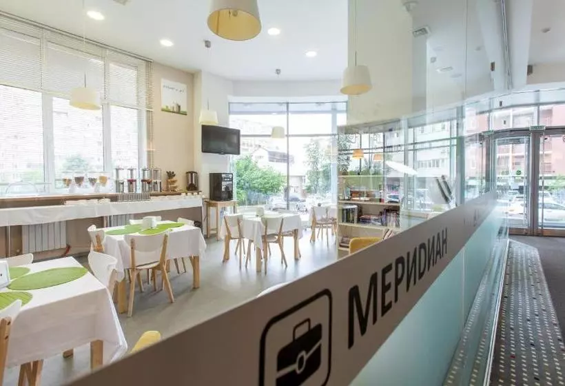Отель Meridian