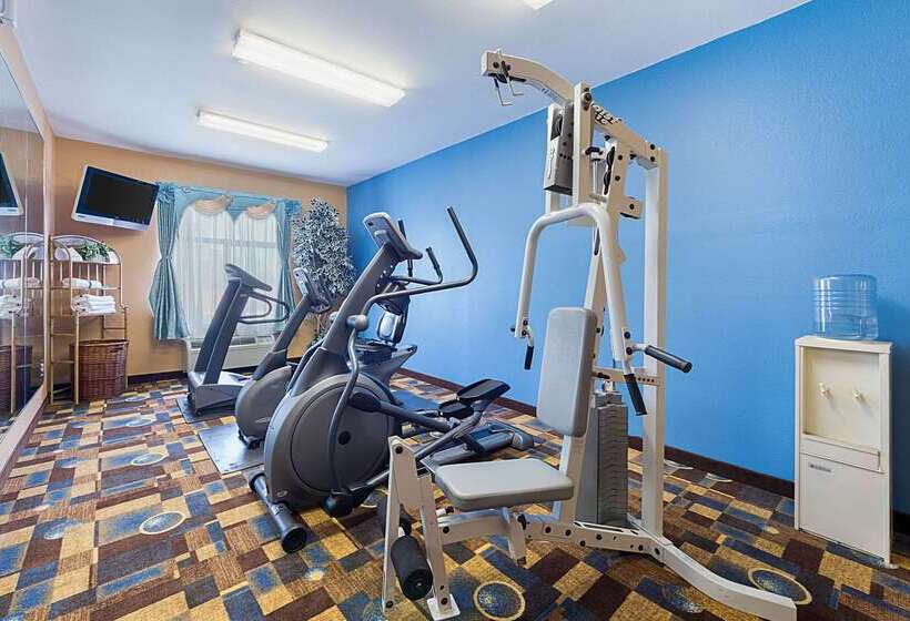 Отель Quality Inn & Suites