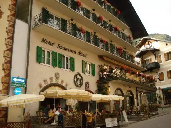 酒店 Schwarzes Rössl