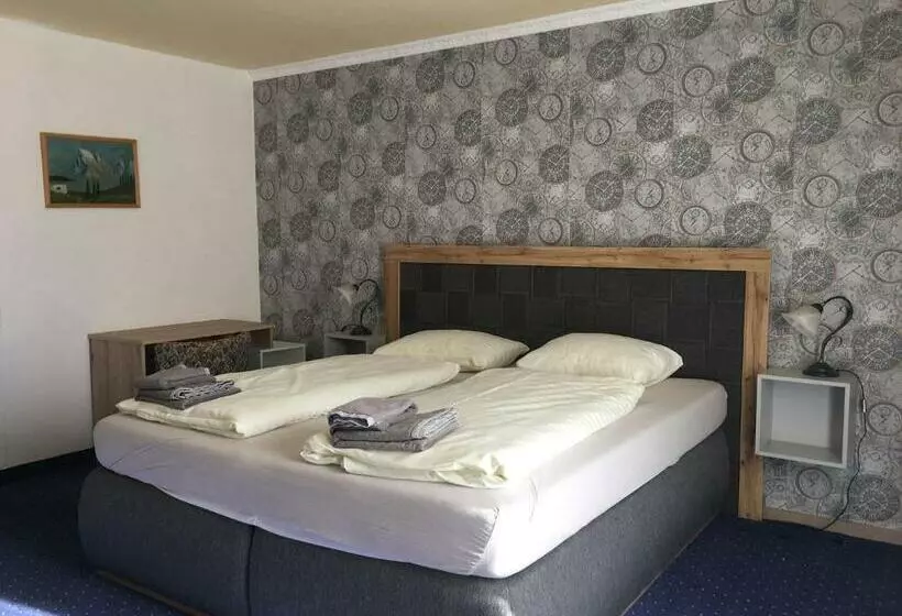 酒店 Schwarzes Rössl