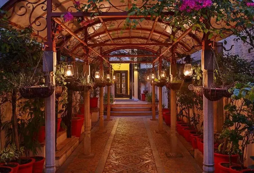 ホテル The Haveli Hari Ganga, Haridwar