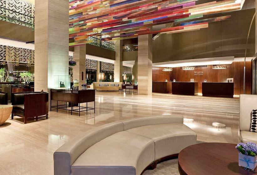 Hotel The Westin Gurgaon, New Delhi