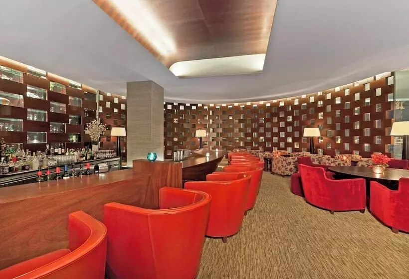 Отель The Westin Gurgaon, New Delhi