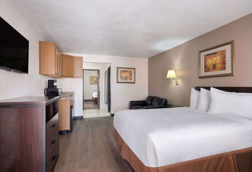 ホテル Travelodge By Wyndham Tucson Az