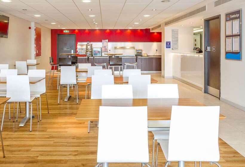 فندق Travelodge London Whetstone