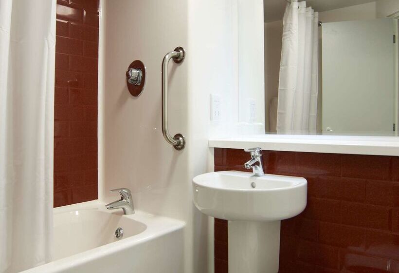 فندق Travelodge London Whetstone