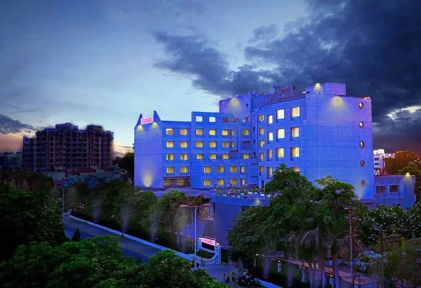 ホテル Vivanta Vadodara