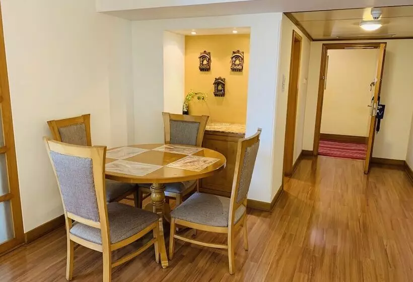 ホテル Vivanta Vadodara