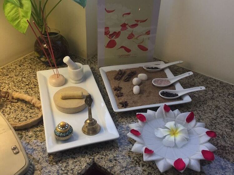 酒店 Vivanta Vadodara