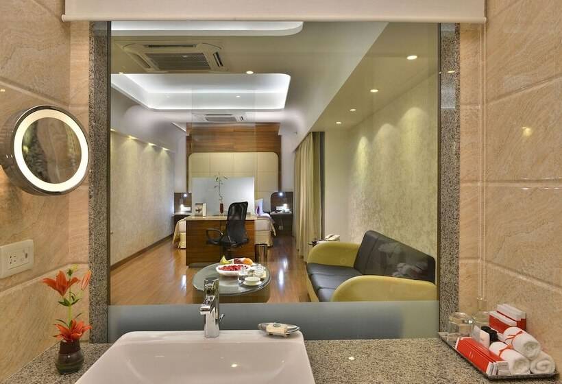 酒店 Vivanta Vadodara