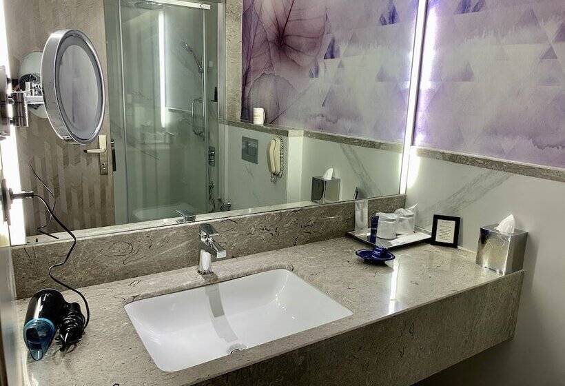 酒店 Vivanta Vadodara