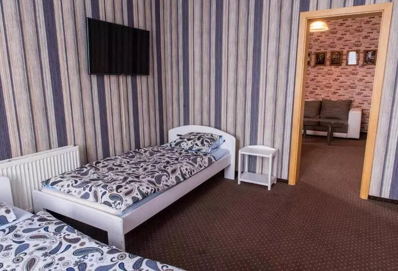 Retkeilymaja Restaurace Stará Lípa