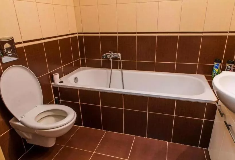 Retkeilymaja Restaurace Stará Lípa