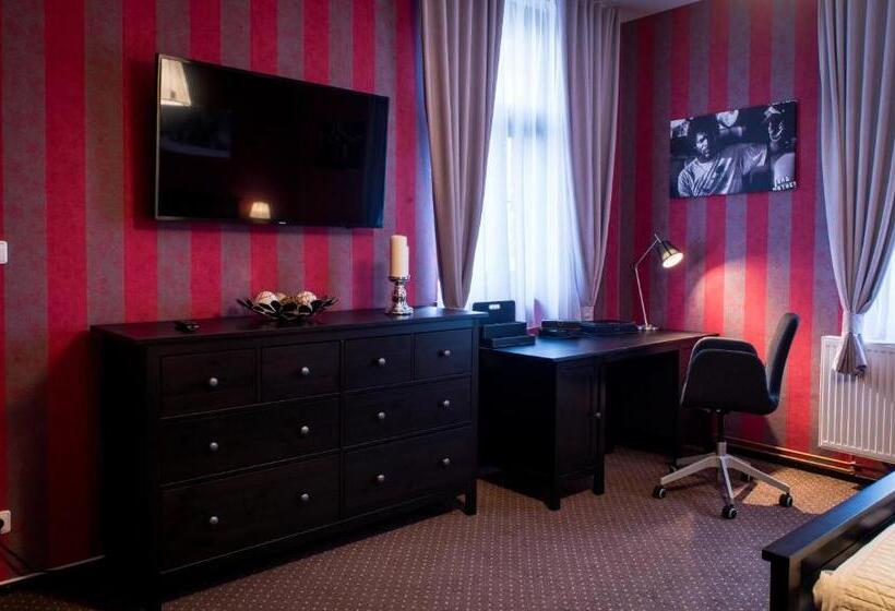 Schronisko Restaurace Stará Lípa