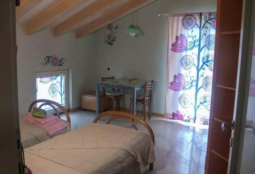 تختخواب و صبحانه A Casa Di Maria