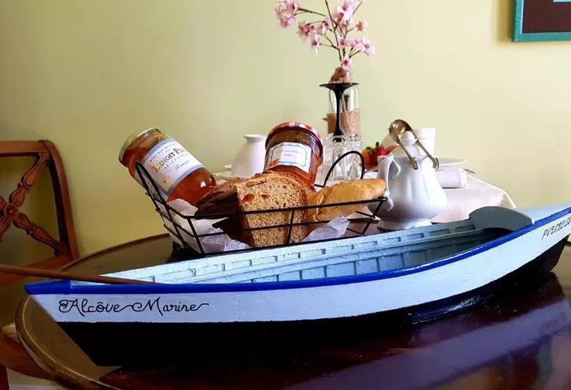 ベッドアンドブレックファースト Alcôve Marine