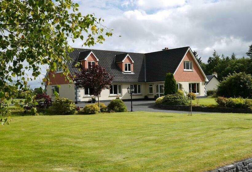 مبيت وإفطار Nymphsfield House