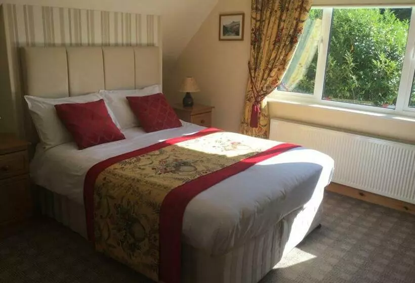 Aamiaismajoitus (B&B) Nymphsfield House