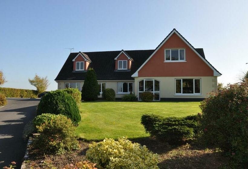 مبيت وإفطار Nymphsfield House