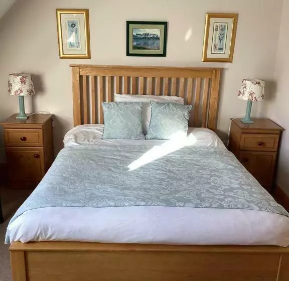 Aamiaismajoitus (B&B) Nymphsfield House