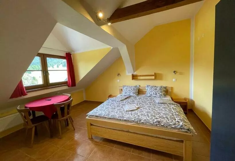 Hotelli Chata Ramzovské Sedlo