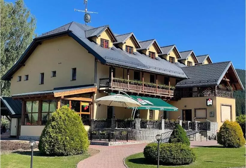 Hotelli Chata Ramzovské Sedlo