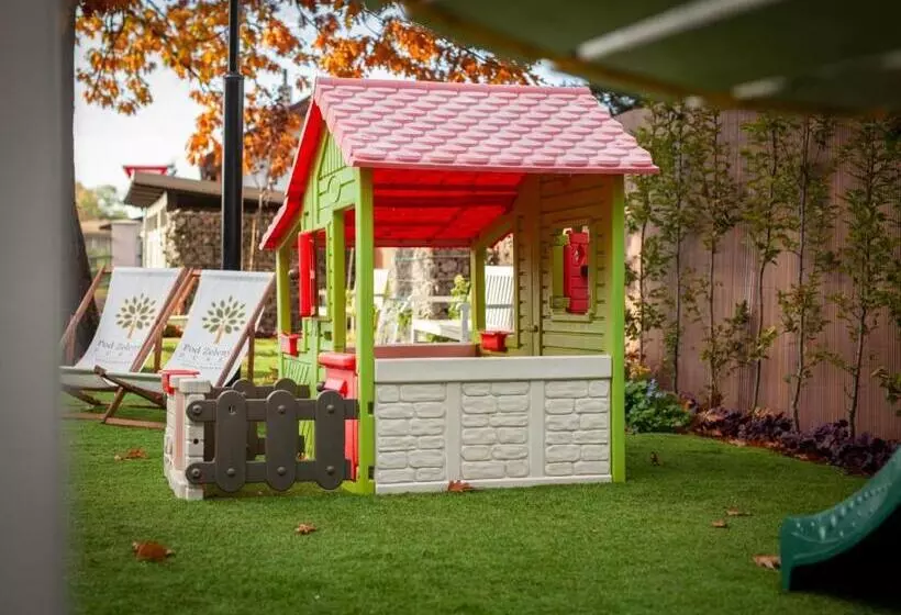 ホテル Pod Zeleným Dubem