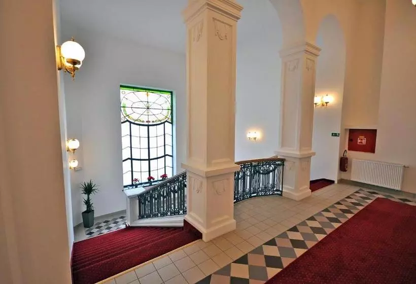 ホテル Pod Zeleným Dubem