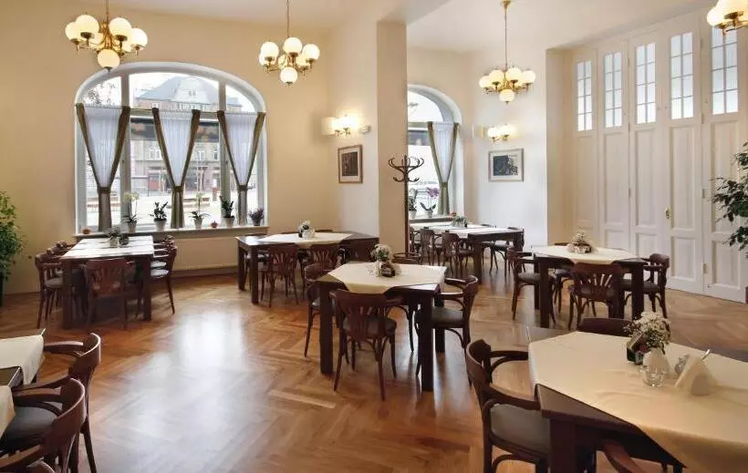 ホテル Pod Zeleným Dubem