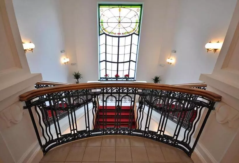 ホテル Pod Zeleným Dubem