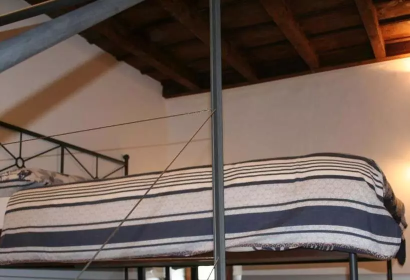 Majatalo Archi E Colonne