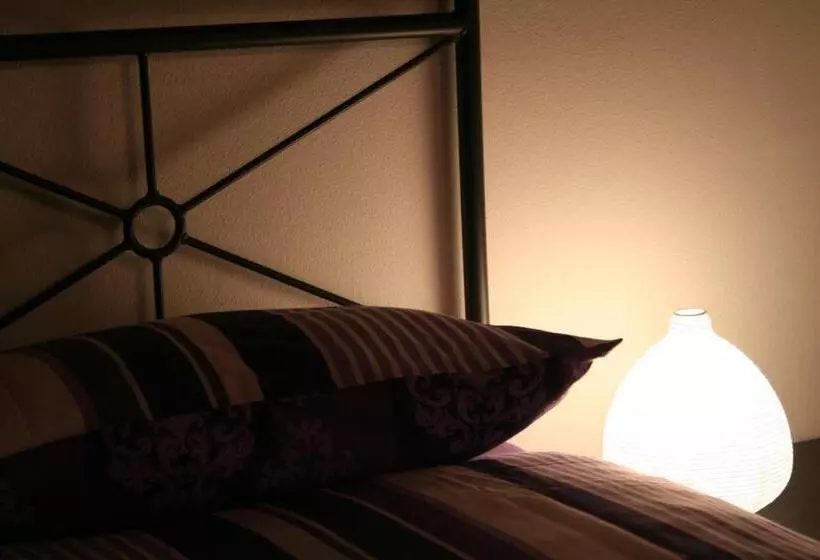 Majatalo Archi E Colonne