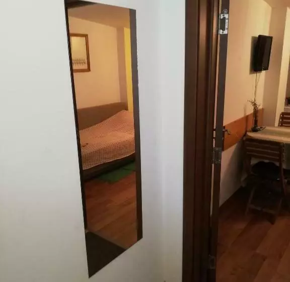 Majatalo Arthouse Lucrezia