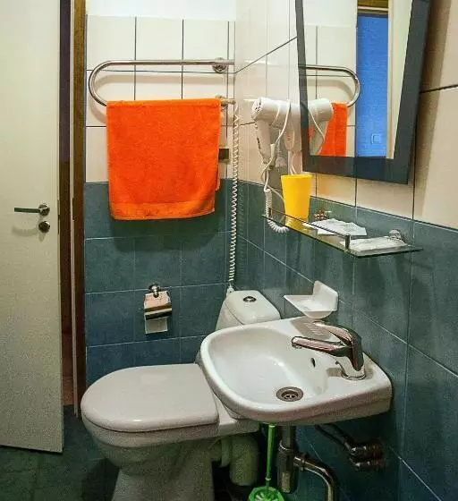 پانسیون Renau