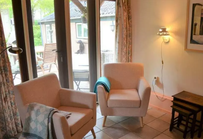 Aamiaismajoitus (B&B) Bed&breakfast  T Eikeltje