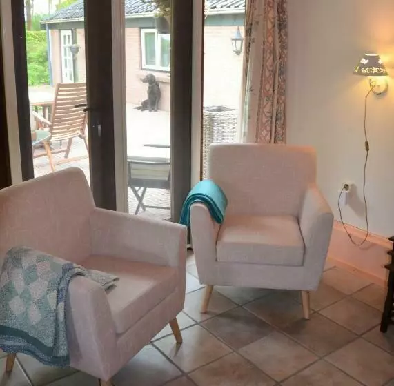 Aamiaismajoitus (B&B) Bed&breakfast  T Eikeltje