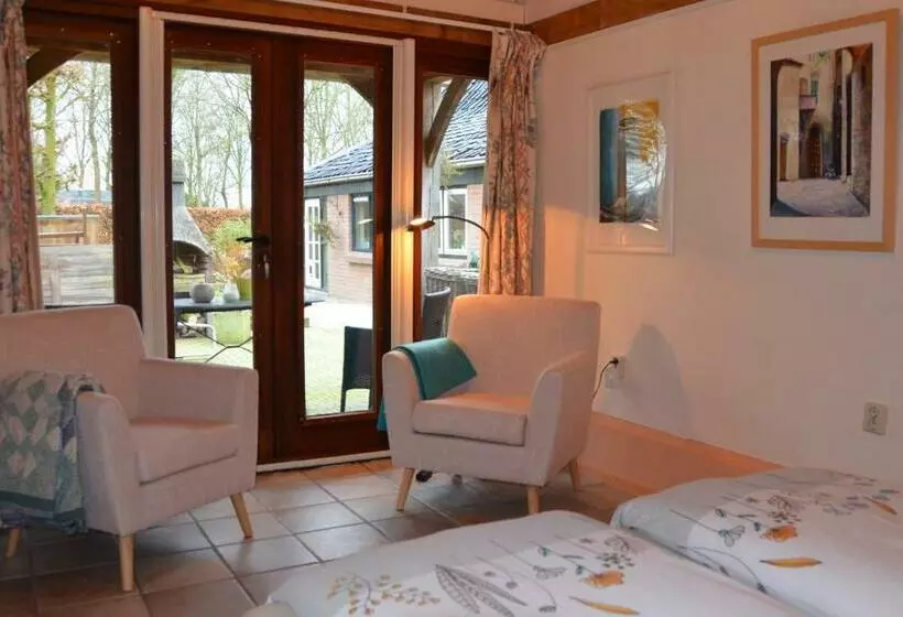 Aamiaismajoitus (B&B) Bed&breakfast  T Eikeltje