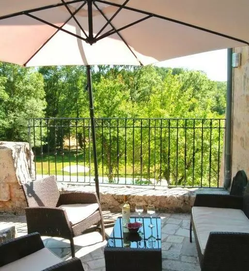 ベッドアンドブレックファースト Chambre D Hôtes Au Jardin De La Bachellerie