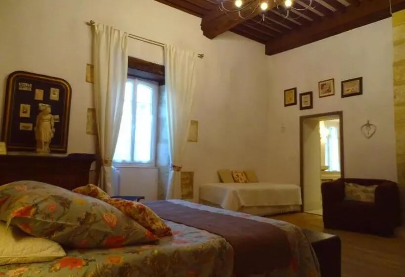 ベッドアンドブレックファースト Chambre D Hôtes Au Jardin De La Bachellerie