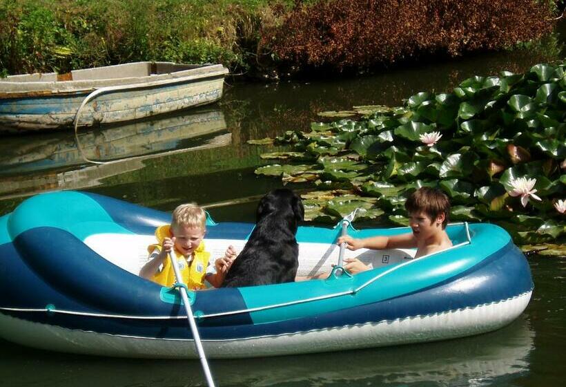 ベッドアンドブレックファースト Chateau Des Poteries