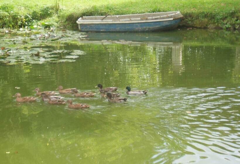 ベッドアンドブレックファースト Chateau Des Poteries