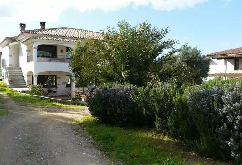 Aamiaismajoitus (B&B) Perla