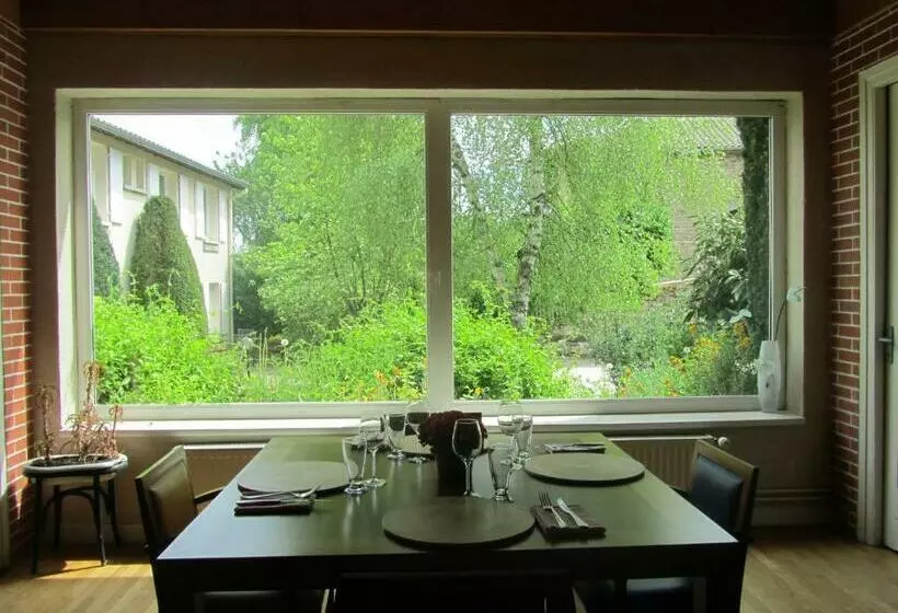 Hotelli Auberge De L Arzon